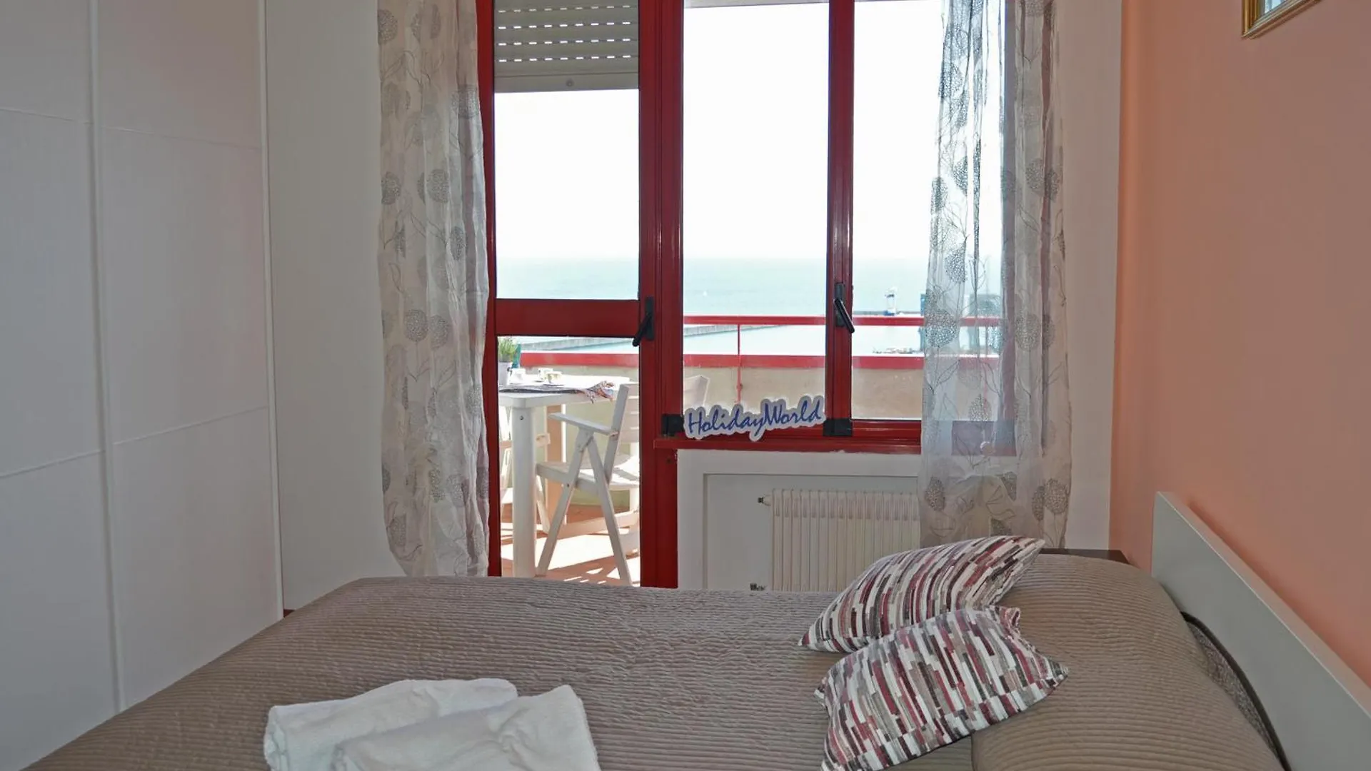 Casa Worlock By Holiday World Apartment Genoa