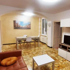 Le Di Elisa 4 Apartment